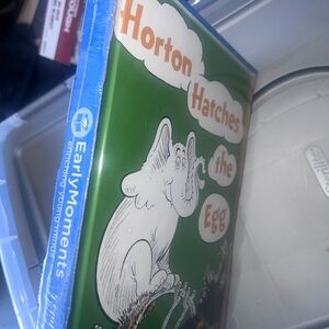 Horton Hatches the Egg Book
